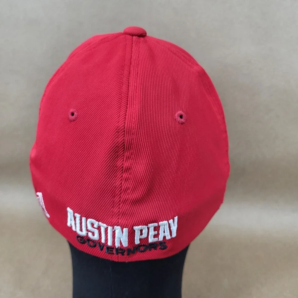 Red Austin Peay State Govs Governors NCAA Flat Bill Small-Medium Cap Hat Russell